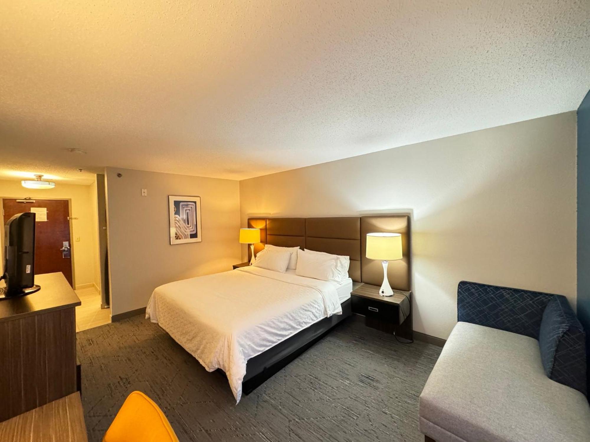 Holiday Inn Express Hotel & Suites St. Paul - Woodbury By Ihg Exterior photo