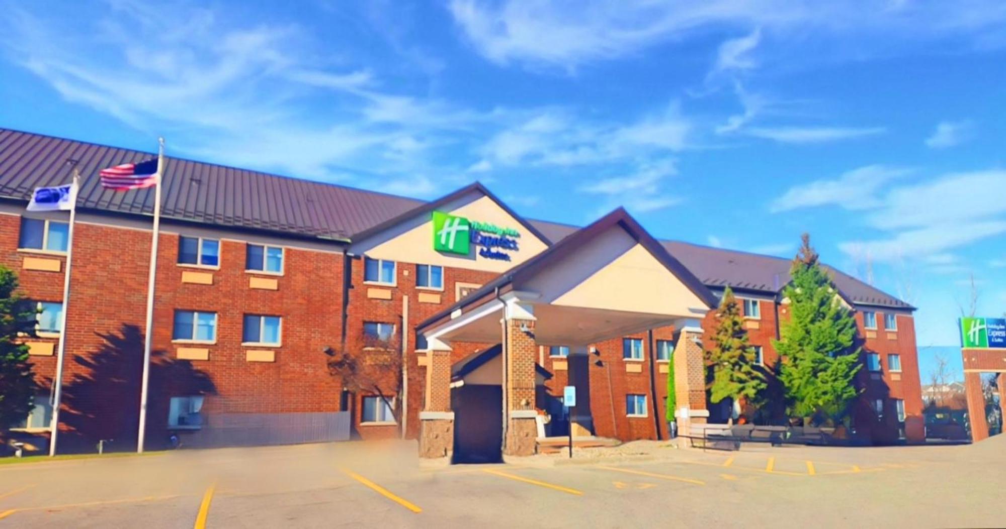 Holiday Inn Express Hotel & Suites St. Paul - Woodbury By Ihg Exterior photo